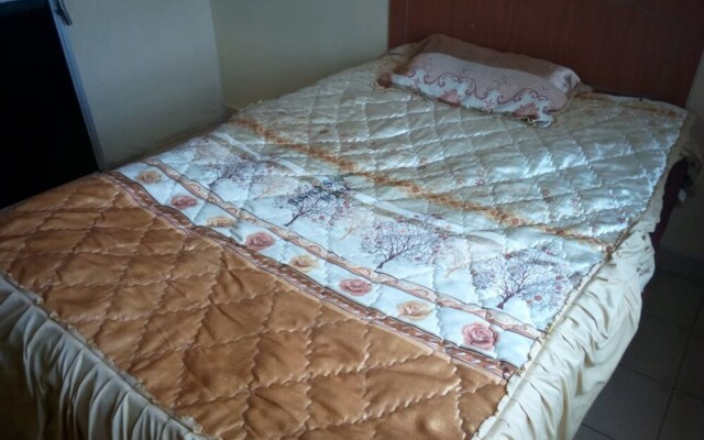 Silver Spoon Motel