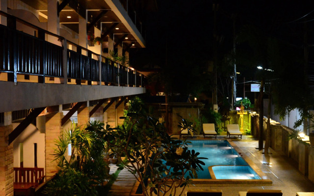 Vanda House Resort