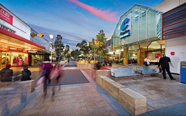 Roomerang at Massey St
