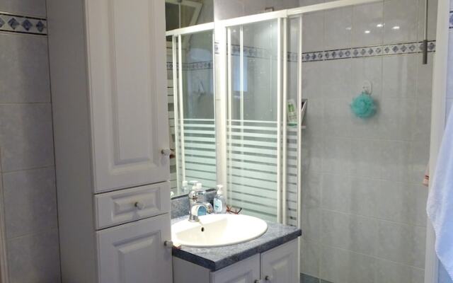 House With 2 Bedrooms in Les Sables-d'olonne, With Wifi