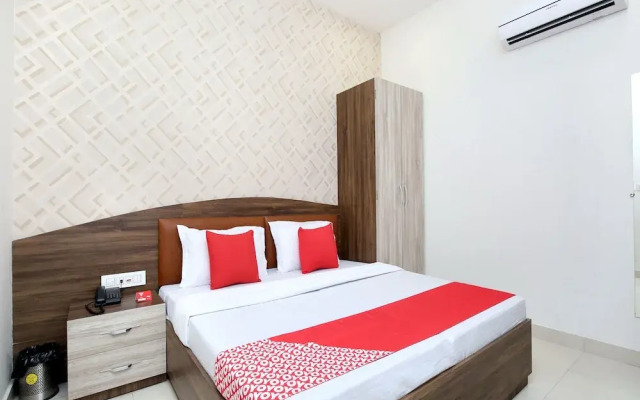 Oyo 18319 Hotel Boss