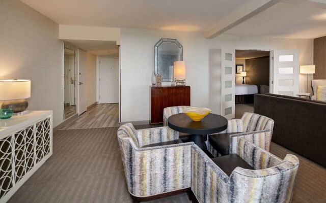 Sonesta Charlotte Lower South End