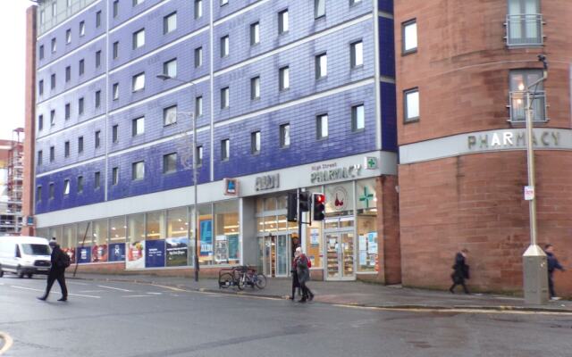 Studio Penthouse - City Centre Suites