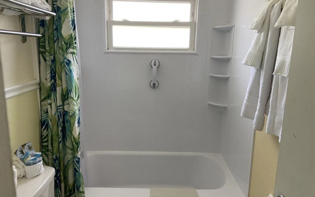 Holiday Court 16 - Beacon