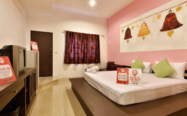 Nida Rooms Lavendar Moon Old Phuket