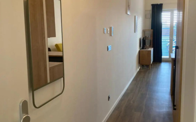 Moderný apartmán/garzónka v centre NR