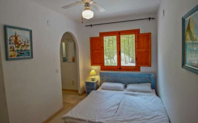 Chrisuli - well furnished villa with panoramic views in Moraira