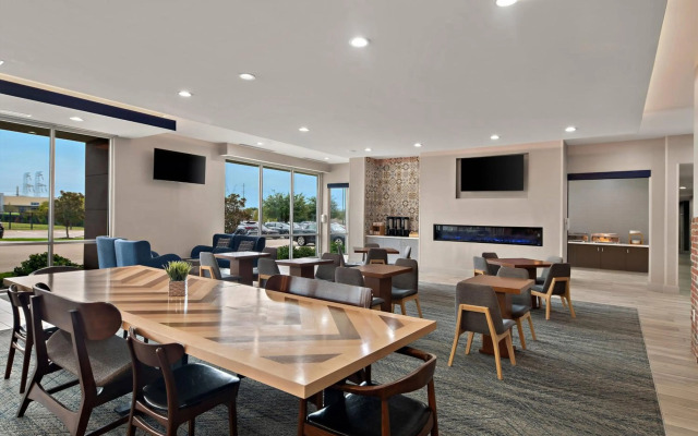 Four Points by Sheraton Plano