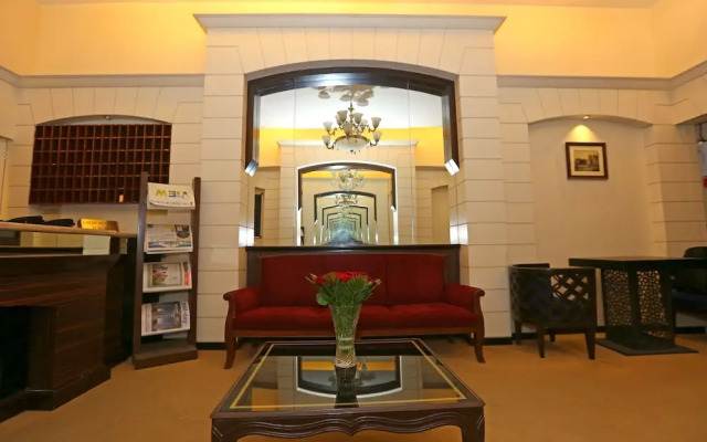 Gulf Hotel Colaba