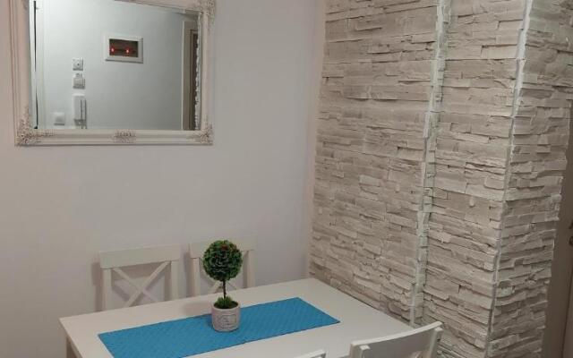 Lovely 1-bed Apartment in Perea