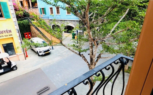 Sunset House Phu Quoc