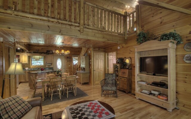 Living Waters 376 - Three Bedroom Cabin