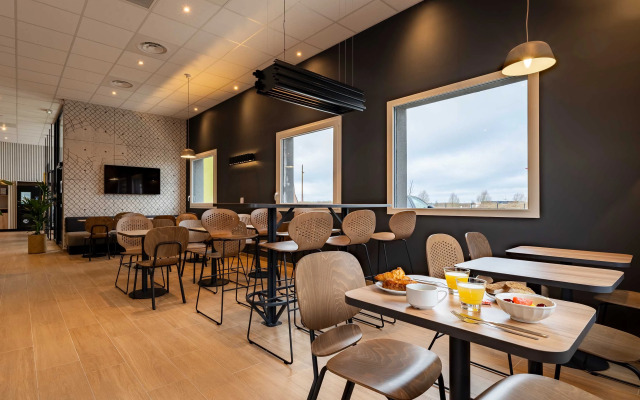 B&B HOTEL Valenciennes Onnaing