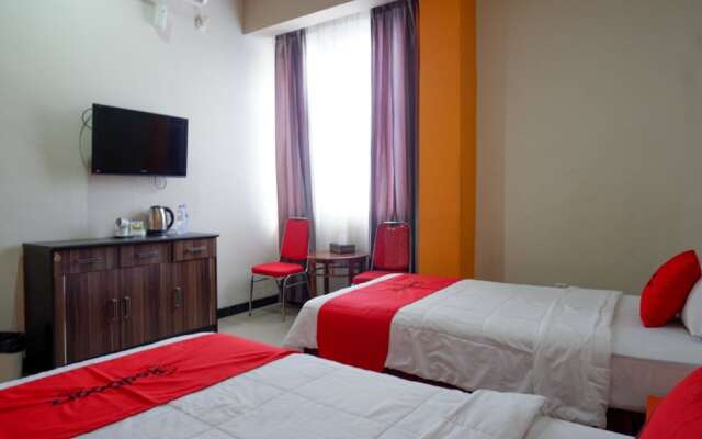 Airy Tanjung Tururuka 43 Palu