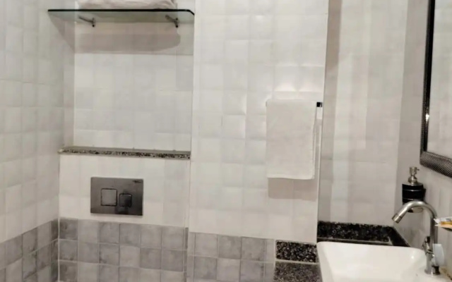 Hotel White House Residency By GRB