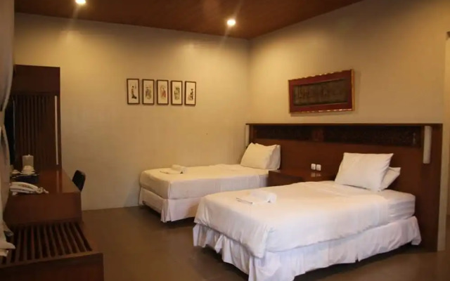 Rumah Stroberi Organic Farm and Lodge