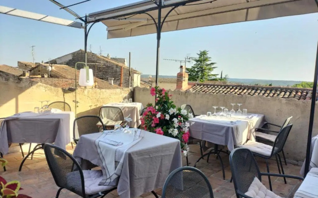 Hostellerie Provençale