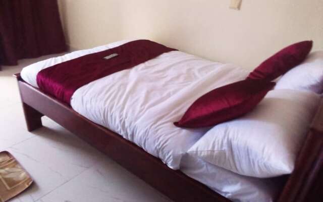 Golden View Hotel Ibanda