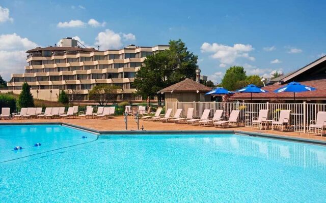 Hilton Chicago / Indian Lakes Resort
