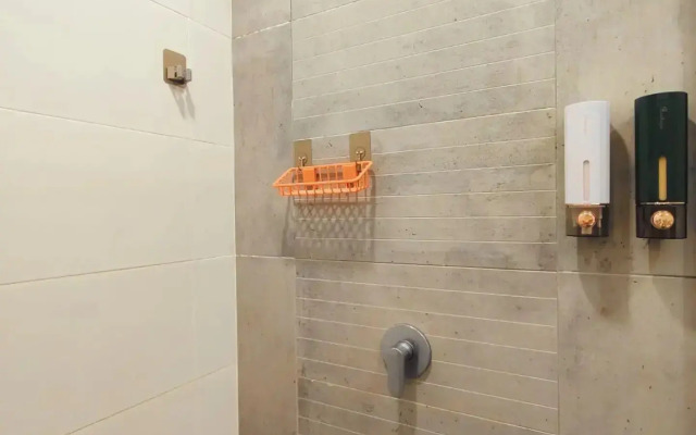 Quality Hotel & Suites Montreal East