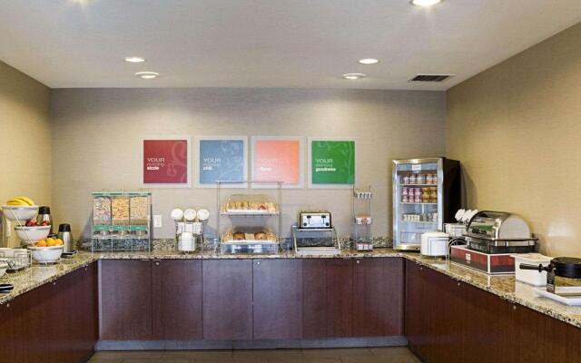 Comfort Suites Fargo Medical Center