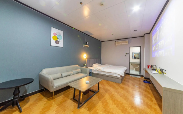 Xinjiafeng Apartment