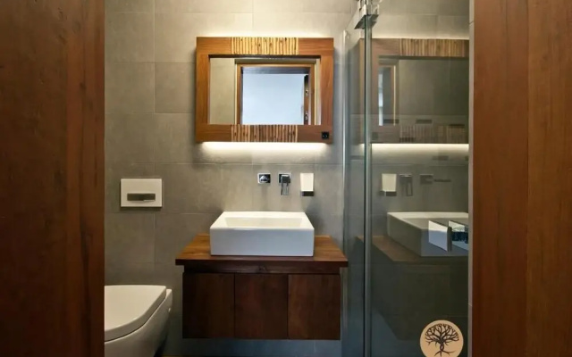 Shangri La Rooms