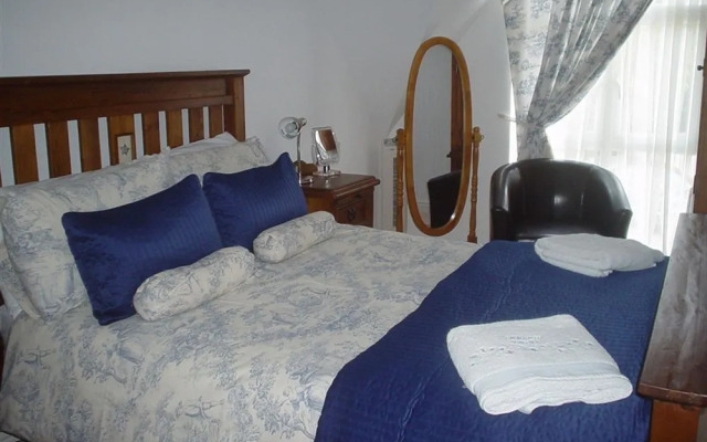 Kernow Homes - Travel accommodation