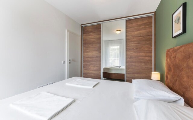 Nice Apartment in Premantura With 2 Bedrooms and Internet