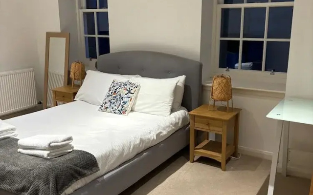 Executive Level Quartermile two Bedroom Apartment - Extremely Central