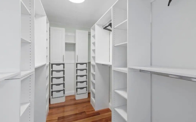 @ Marbella Lane - Buckingham Place Laundry + P