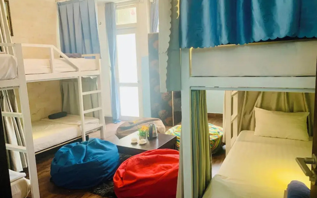 Bunk Beach Hostel