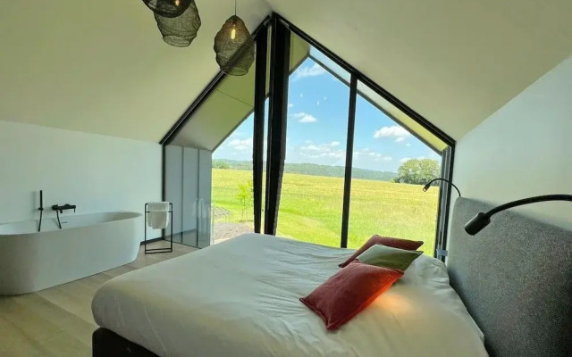 Amazing Lodge With Shared Pool