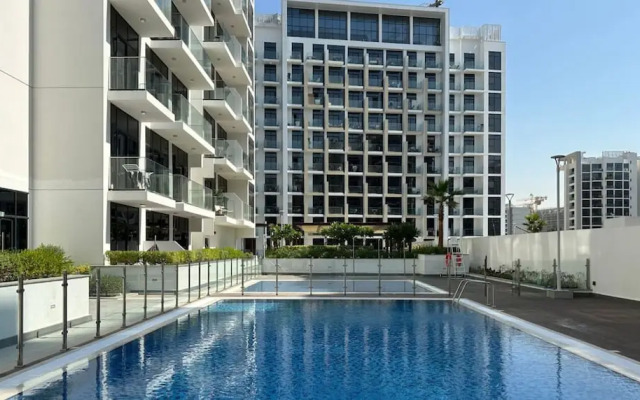 Elegant Studio w Balcony View Near Downtown Dubai