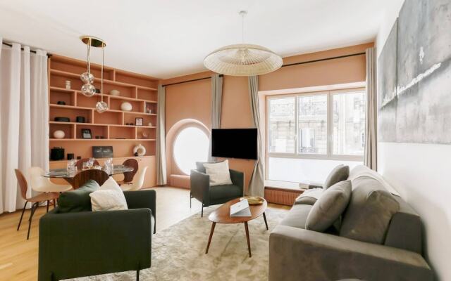 New Modern 2 Bedrooms In Louvre Palais Royal