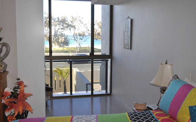 Huntington Apt 3