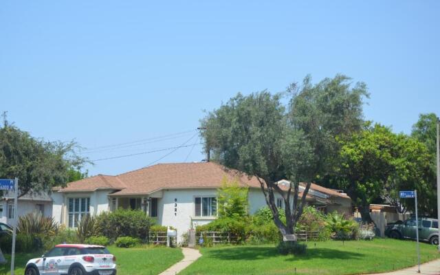 LAX Teresa B&B