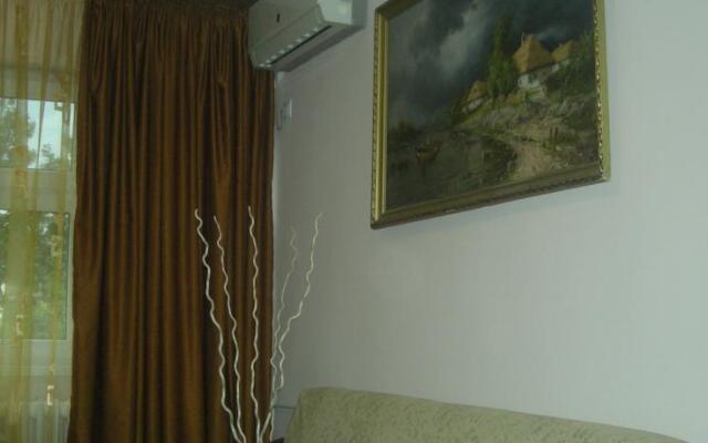 Gloria Apartment