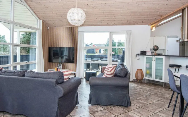 12 Person Holiday Home in Ebeltoft-by Traum