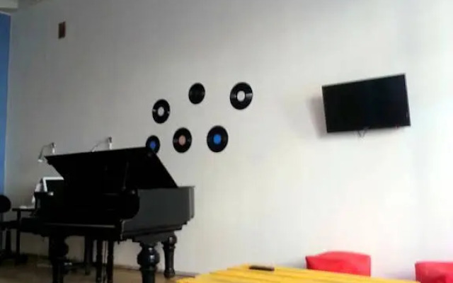 Oh So Indie House Hostel
