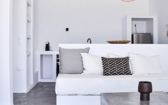 Cave Suite