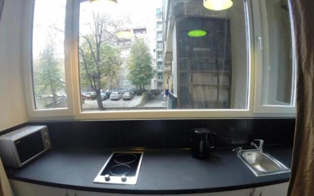 Belle Apartments - Square 8