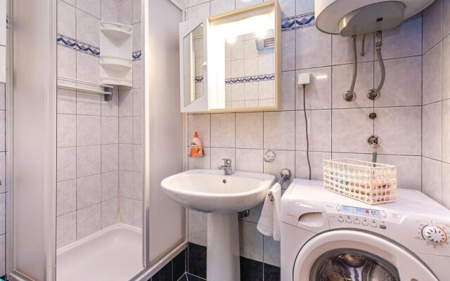 Nice Apartment in Crikvenica With Wifi