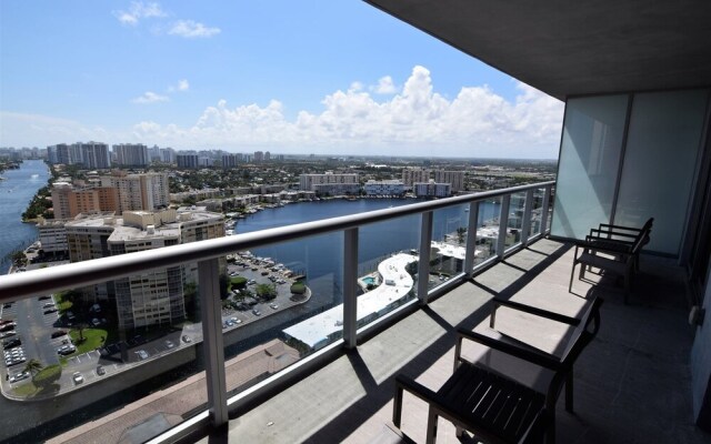 Stuning Ocean View 3 Bed 3 Bath Across The Beach @ Beachwalk