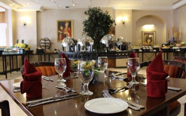Bristol Hotel