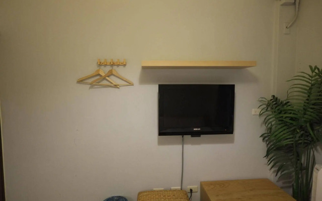 Tomer Hostel