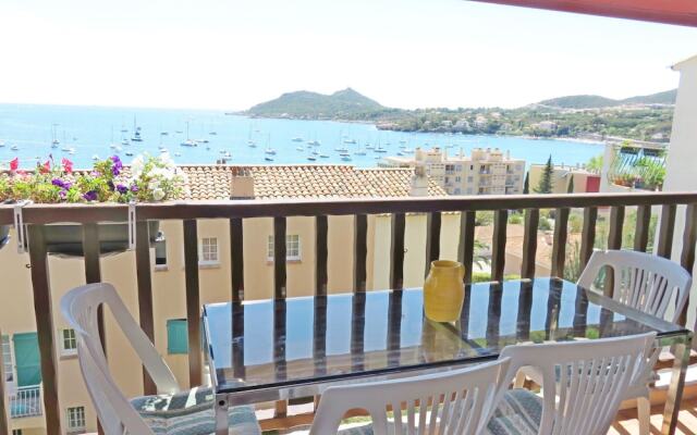 Agay appartement deux pièces vue mer