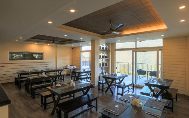 Shola Crown Resort - Munnar
