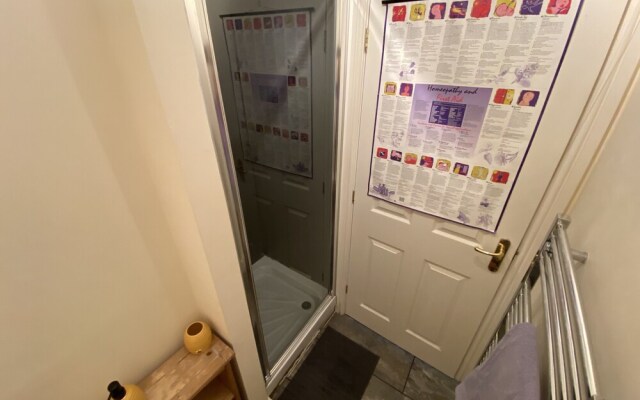 Cosy Stable Conversion Between Sheffield & Leeds