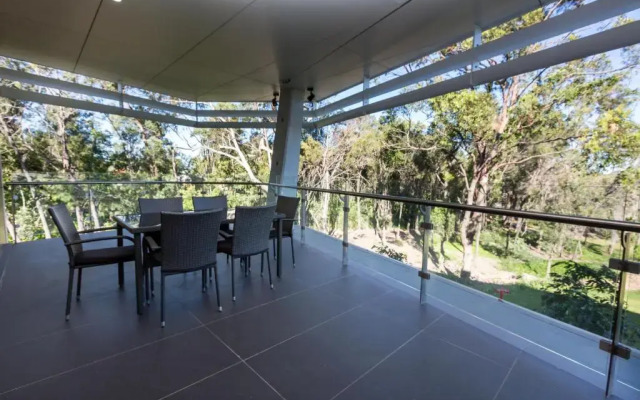 Alexandra Hills Hotel